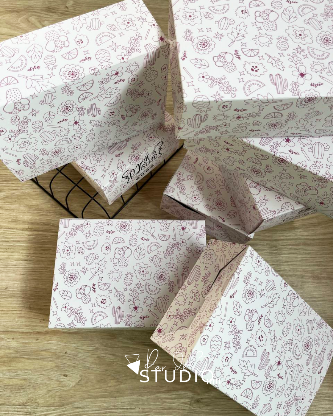 Par de 3 Studio caja sorpresa grande